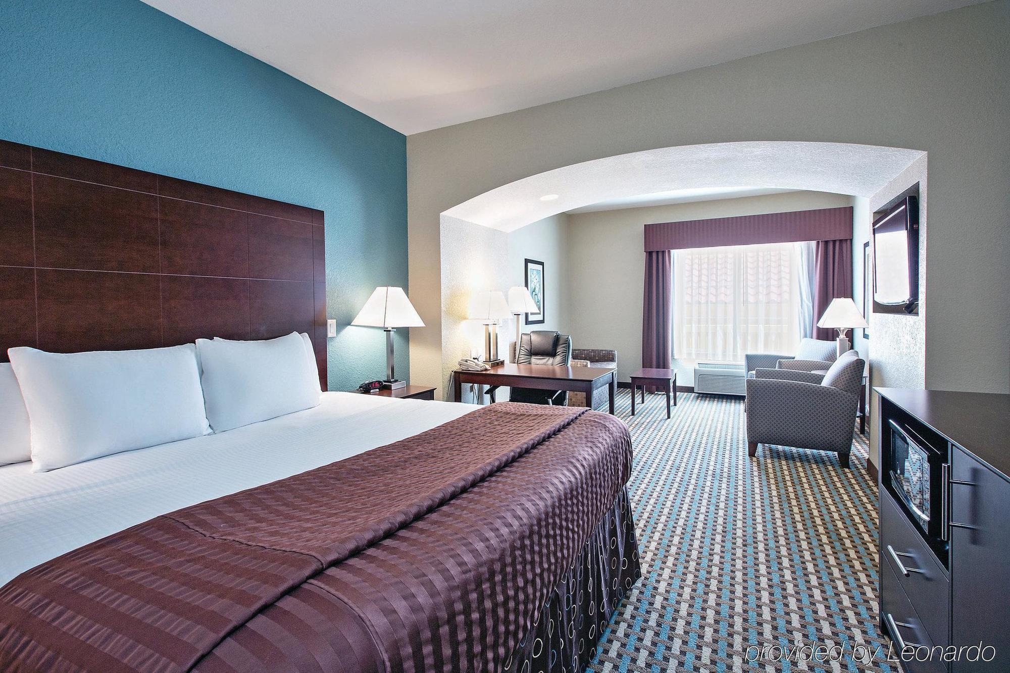 La Quinta By Wyndham Chambersburg Hotel Exterior photo